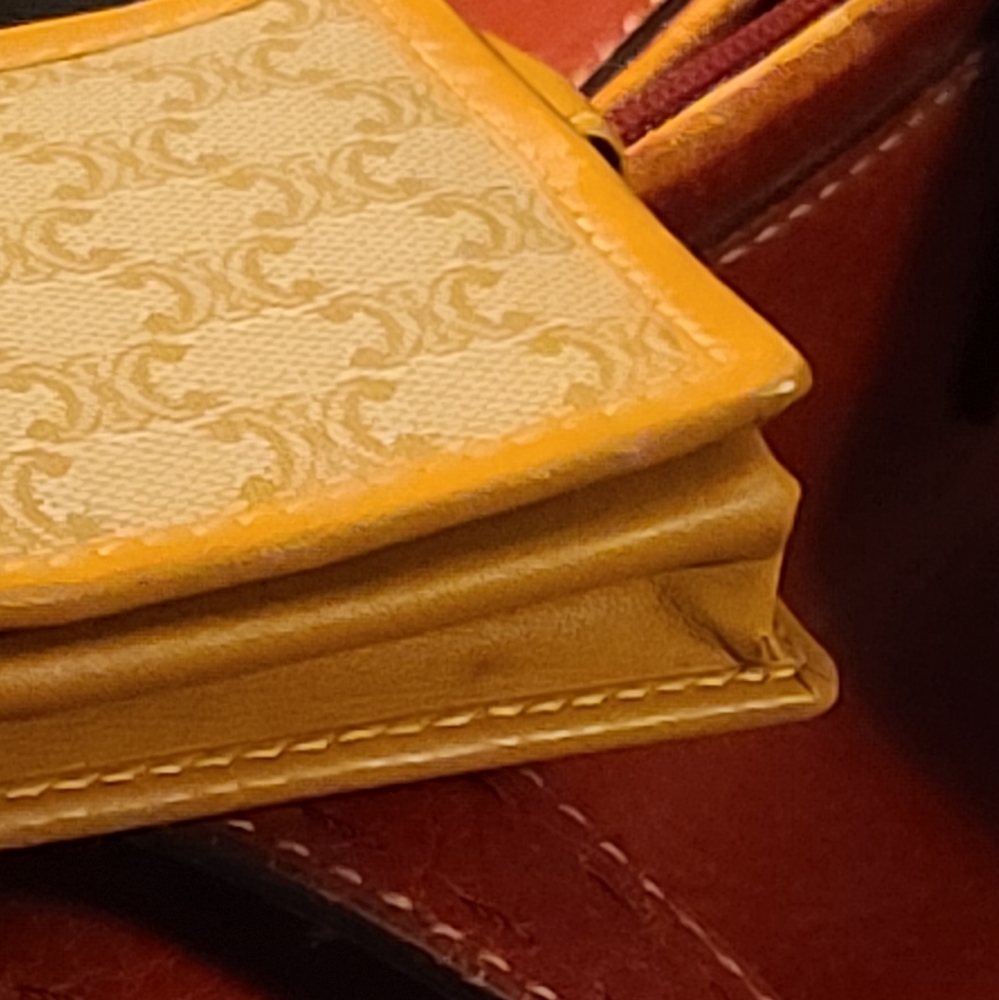 Celine authentic  Coin purse - Picture 4 of 16